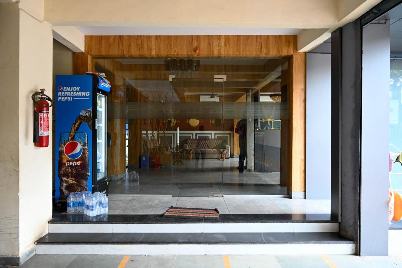 Adiraj Residency Hotel Navi Mumbai Ngoại thất bức ảnh