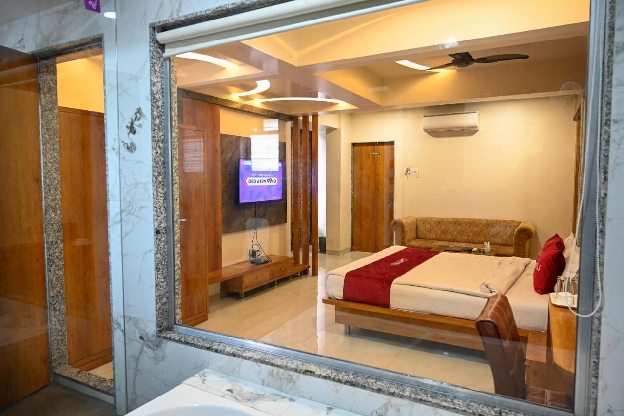 Adiraj Residency Hotel Navi Mumbai Ngoại thất bức ảnh