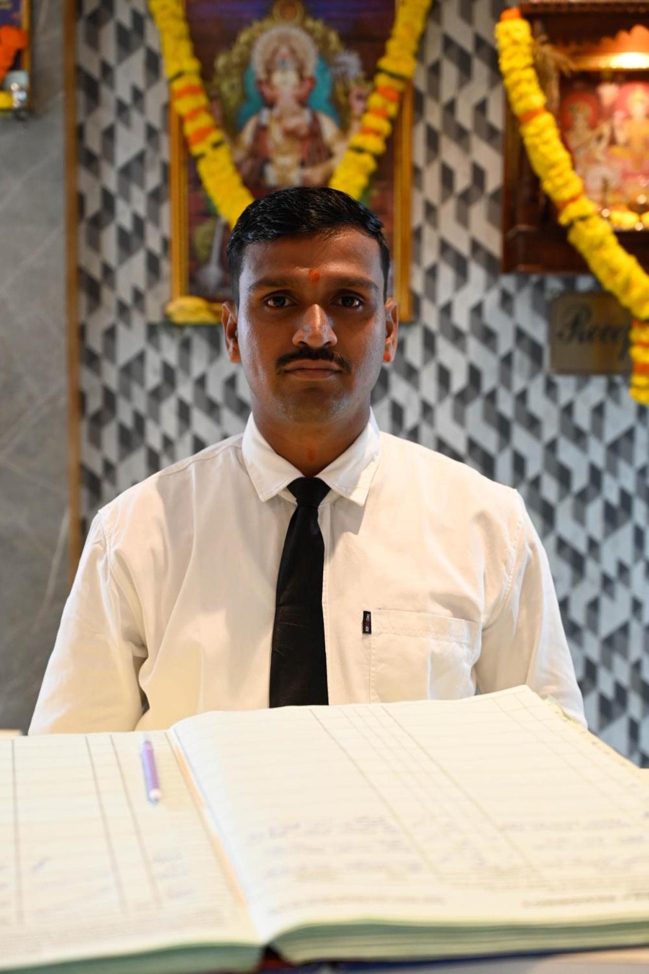 Adiraj Residency Hotel Navi Mumbai Ngoại thất bức ảnh