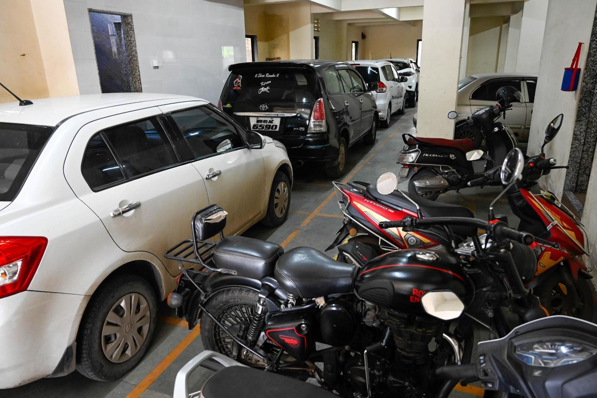 Adiraj Residency Hotel Navi Mumbai Ngoại thất bức ảnh