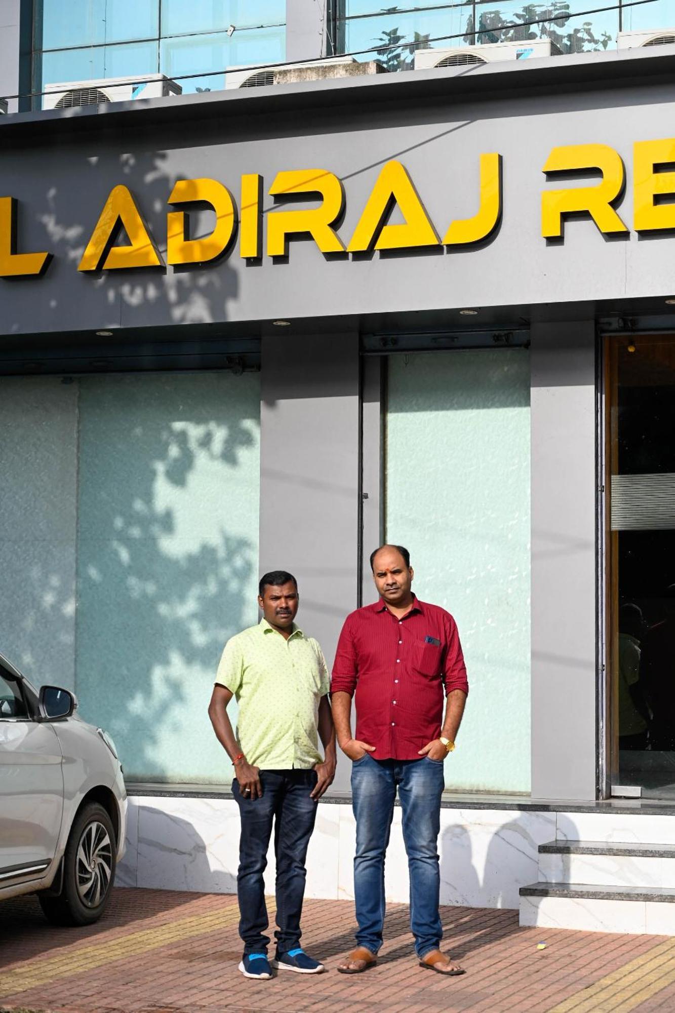 Adiraj Residency Hotel Navi Mumbai Ngoại thất bức ảnh