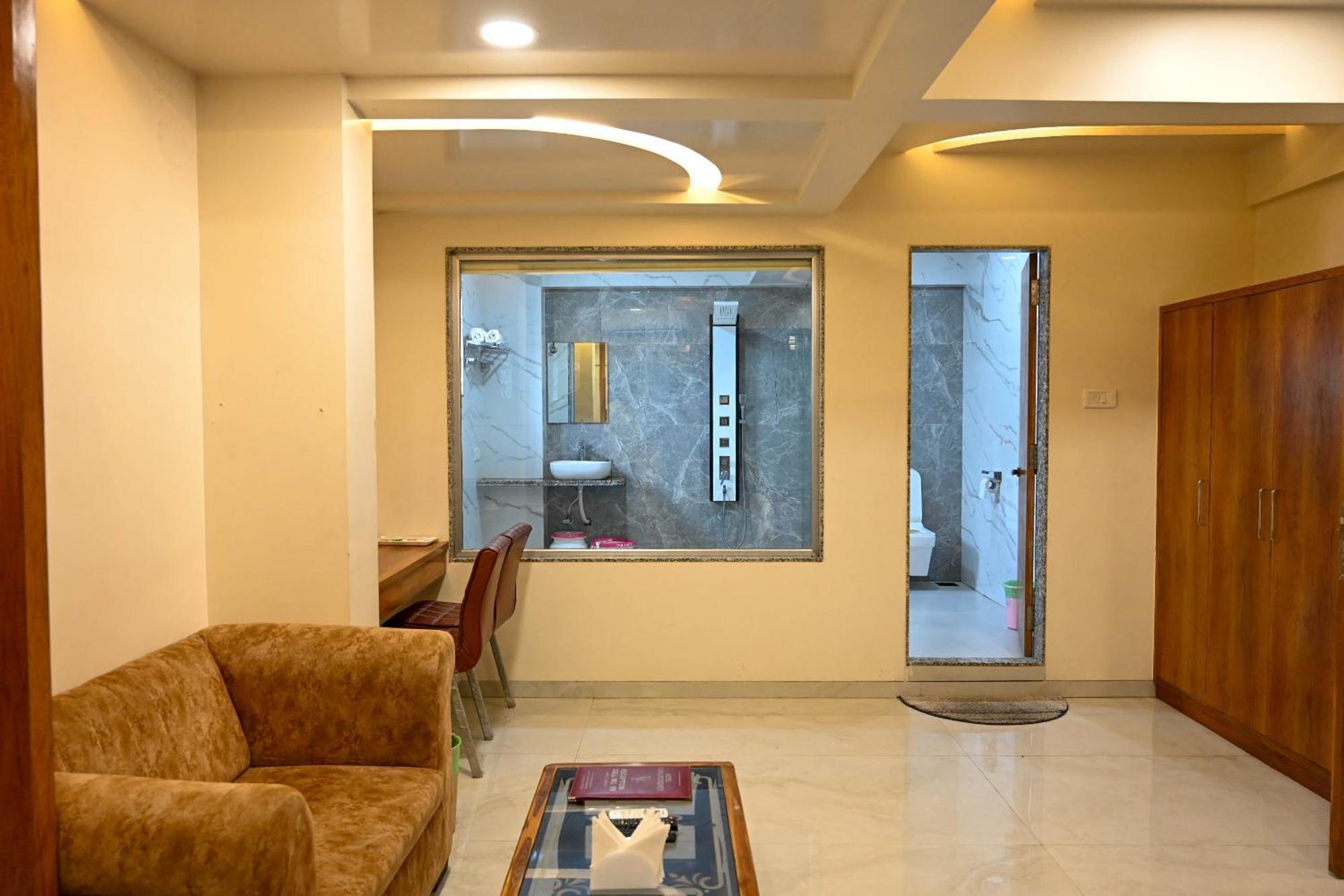 Adiraj Residency Hotel Navi Mumbai Ngoại thất bức ảnh
