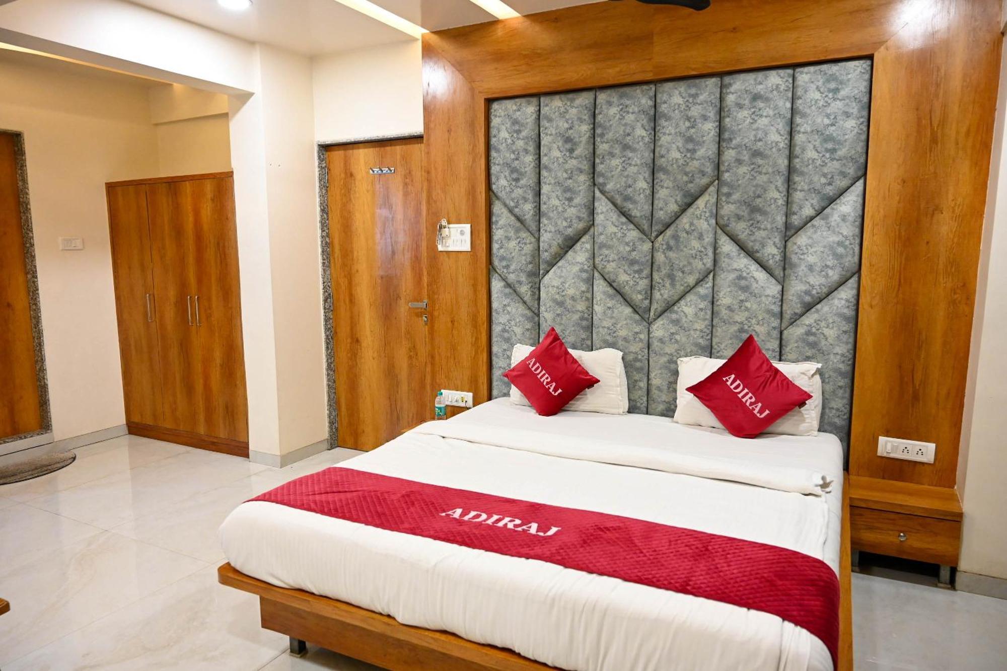 Adiraj Residency Hotel Navi Mumbai Ngoại thất bức ảnh